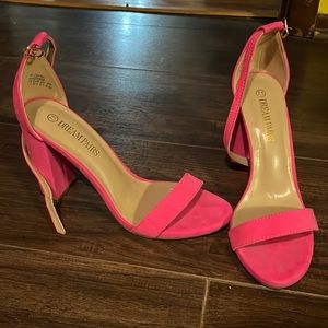 Adorable hot pink pumps